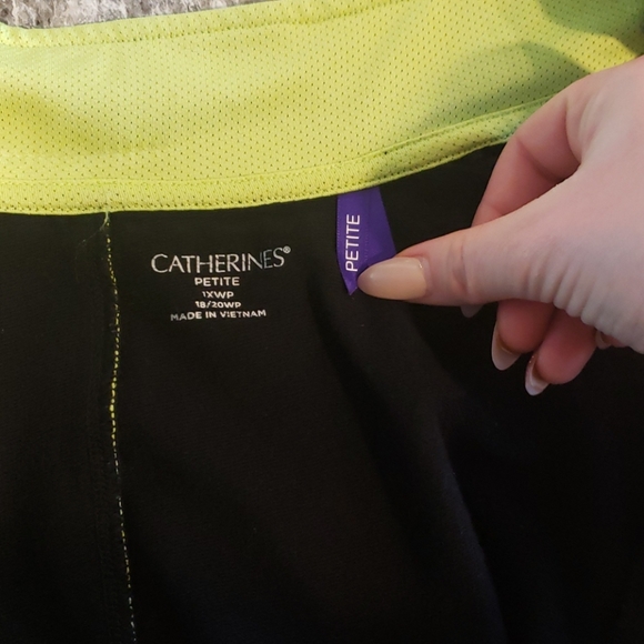 Catherine's active wear zipup sweater petite 1x - Picture 4 of 4